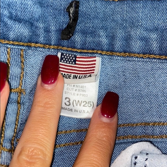 Akira Stretchy Distressed Jeans - Picture 2 of 2